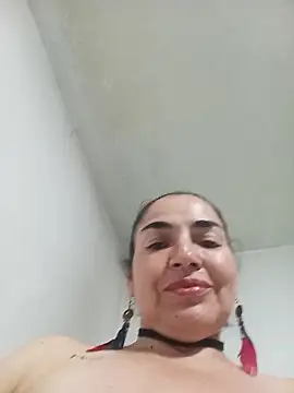 Chatroom XXX en direct de MaryRoze_