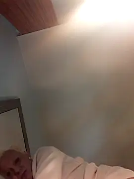 LadyCrossSuza's Webcam Show