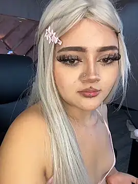 XXX chat uživo modela lya_nekko_