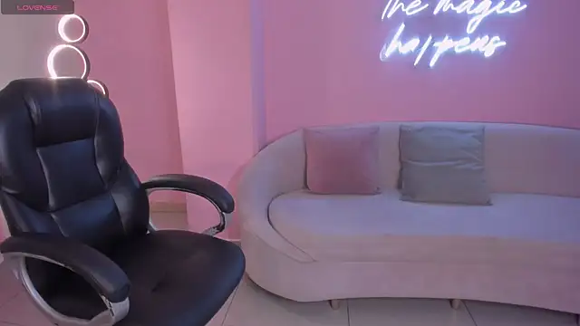 Chat XXX en directo de LucyCarter1