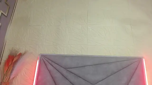 Esmeralda_oikos Adlı Modelin Canlı XXX Sohbeti