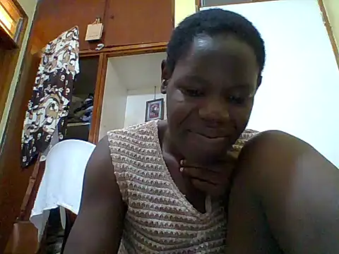 Blacksexyqueen24's Live XXX Chat