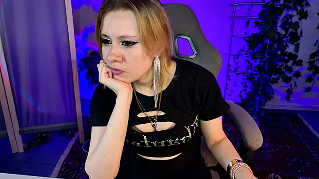 Kumiho_7777's Live XXX Chat