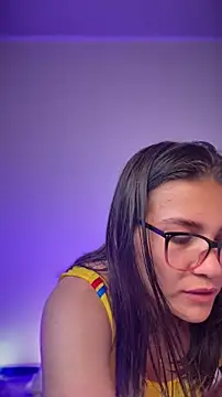Chat XXX en directo de aurora_divine