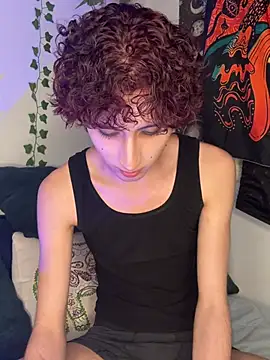 צ'אט XXX בשידור חי של noynxz