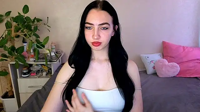 WildKittenX_'s Live XXX Chat