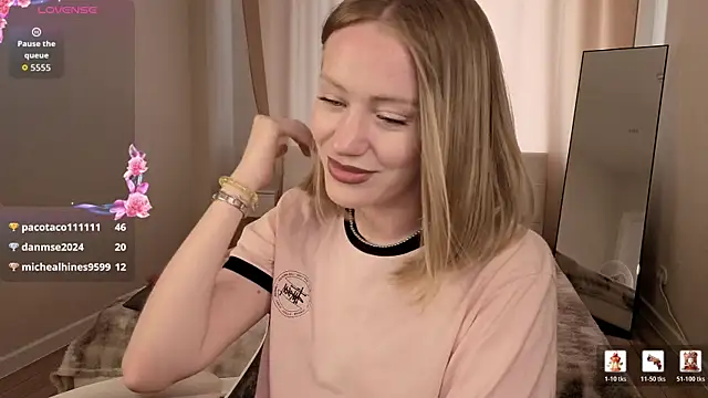 EvaHamilton Chat XXX in diretta