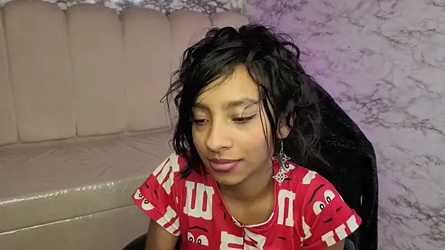 Adarasuri_v's Live XXX Chat