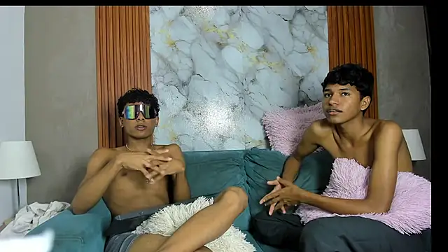 BOUL_GUYS Chat XXX live