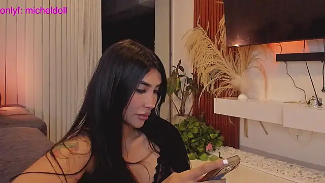 GarciaMilu's Live XXX Chat