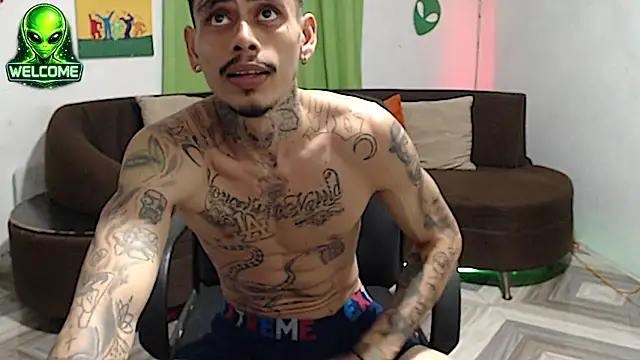 alpha_zom Live XXX-Chat