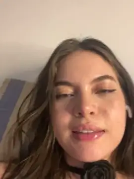 alyabelova Adlı Modelin Canlı XXX Sohbeti