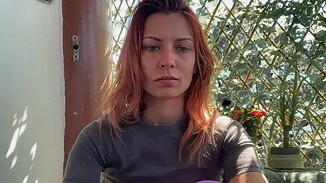 karo123421: απευθείας συνομιλία ΧΧΧ