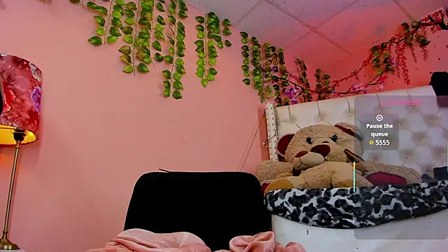 valentinee_xo webcam show