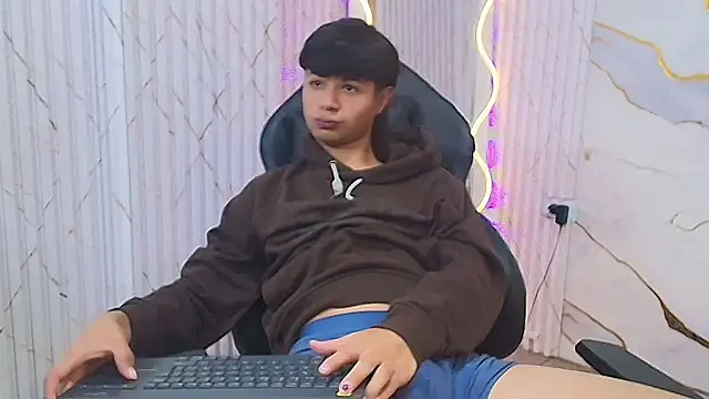 Spark_tay's Live XXX Chat
