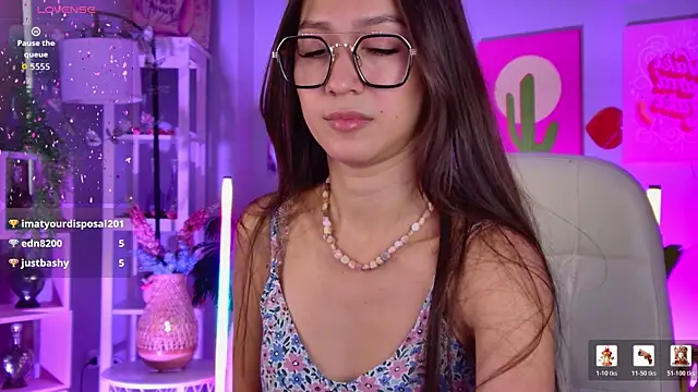 Chatroom XXX en direct de LanaBaker