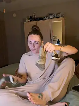 XXX chat uživo modela Ellz4