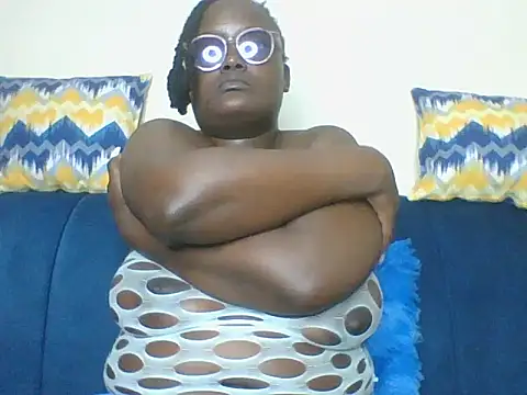 Busty_Bambii254のライブXXXチャット