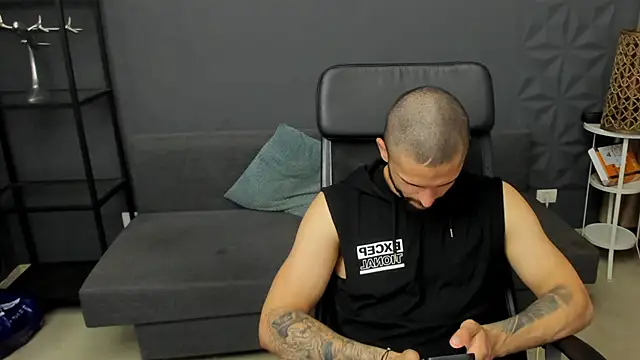 TroyWadeen Live XXX chat