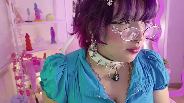 צ'אט XXX בשידור חי של Noisy_doll