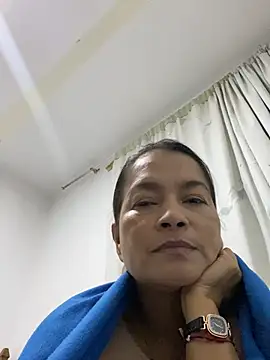 Jlo_69's Live XXX Chat