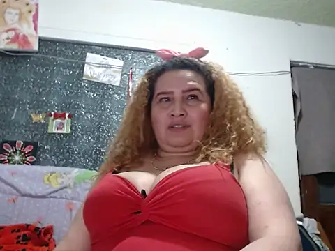 Perla1981-- élő XXX-chatje