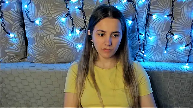 MaggieCake XXX чат на живо