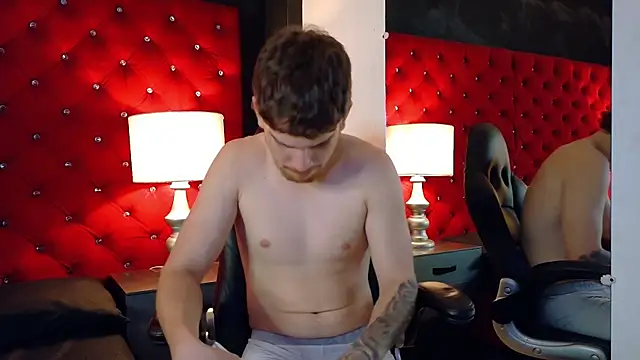 Stefano_Moretti: онлайн-секс-чат