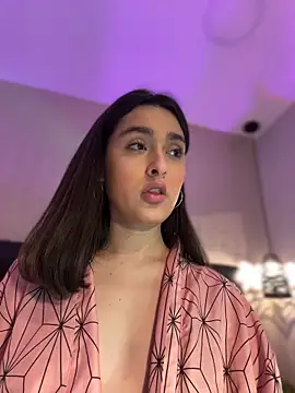MiahWindsor লাইভ XXX চ্যাট
