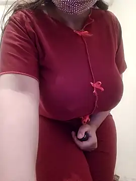 _Zinaa XXX чат на живо