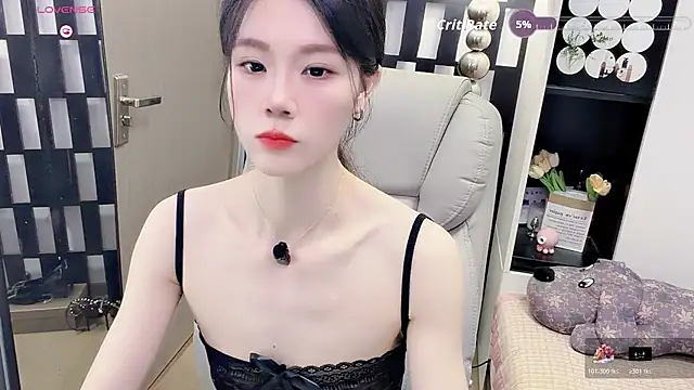 Yueyue-MM's Live XXX Chat