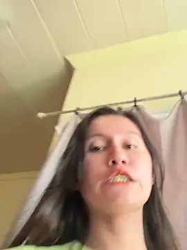 anne_smithe Show in webcam