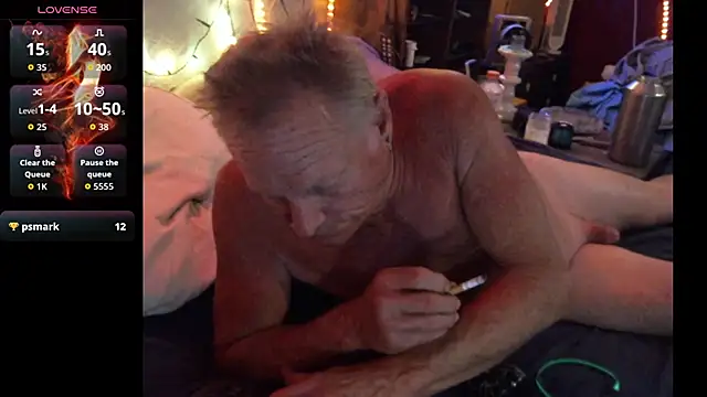 Pussyeat2please's Live XXX Chat