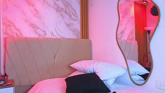 j_belle_'s Live XXX Chat