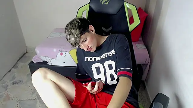 Pablito_junior's Live XXX Chat