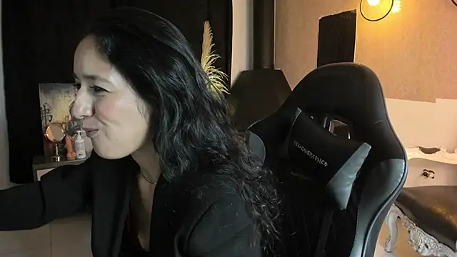 Vicky_Angeel Chat XXX in diretta