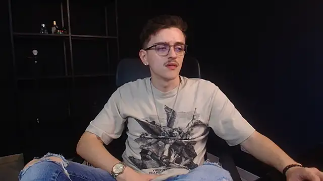 FelixStarkk élő XXX-chatje