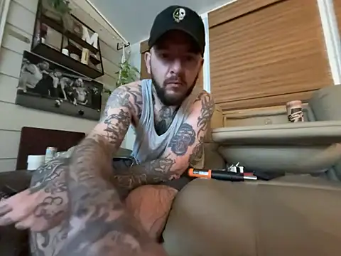 nATTi_dADDy: вебкам-шоу