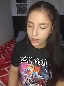 צ'אט XXX בשידור חי של LinaColombianGirl