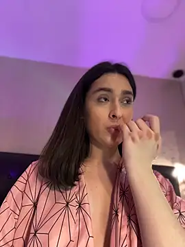 XXX chat uživo modela MiahWindsor