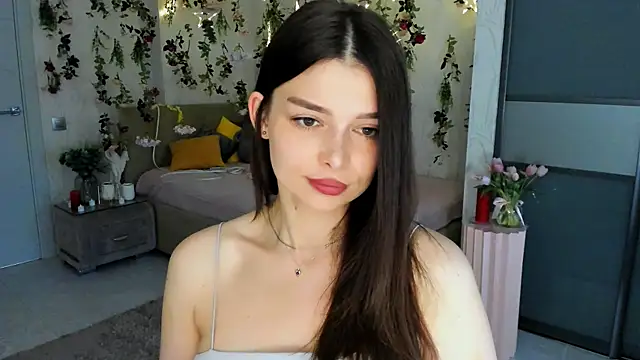 ContinentOfTranquility's Live XXX Chat