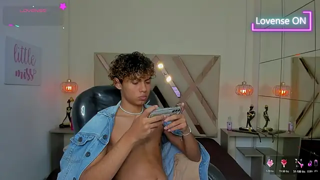Show de webcam de Anyelo_Twink