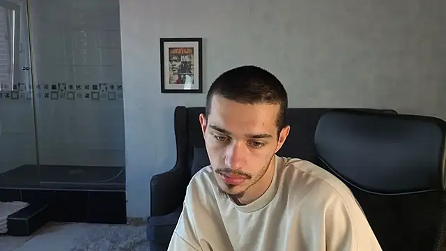 XXX chat uživo modela KaydenDrew
