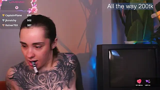 EvaCanton's Live XXX Chat