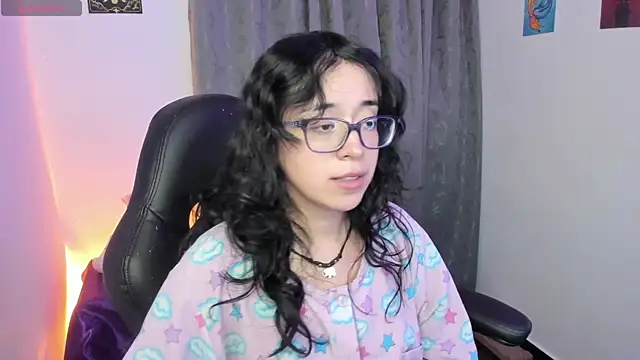 צ'אט XXX בשידור חי של indra_cam