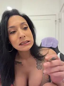 Chat XXX en directo de FerrariFrench
