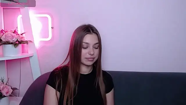 MilanaAngelAs 现场XXX聊天