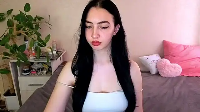 WildKittenX_'s Live XXX Chat