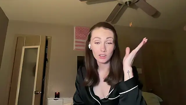 Ellz4 élő XXX-chatje