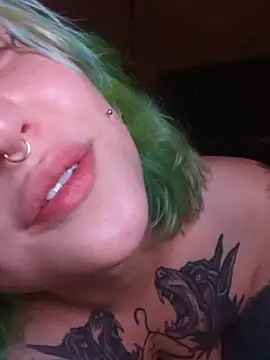 givingthe411's Live XXX Chat